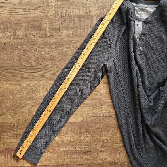 Eddie Bauer Men’s Favorite Ultrasoft Thermal Henley Longsleeve, TM, Charcoal Htr - Picture 5 of 10